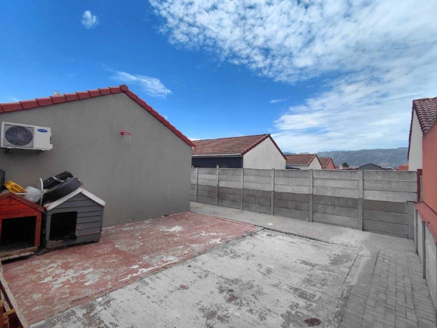 3 Bedroom Property for Sale in Broadlands Village Western Cape